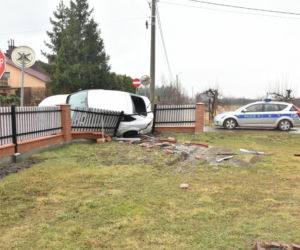 Wypadek W Tarnobrzegu! Dwie osoby trafiły do szpitala! [ZDJĘCIA]