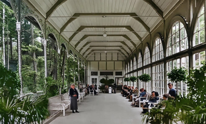 Pijalnia Dolnego Źródła w Świeradowie-Zdroju - zdjęcia z budowy i archiwalia