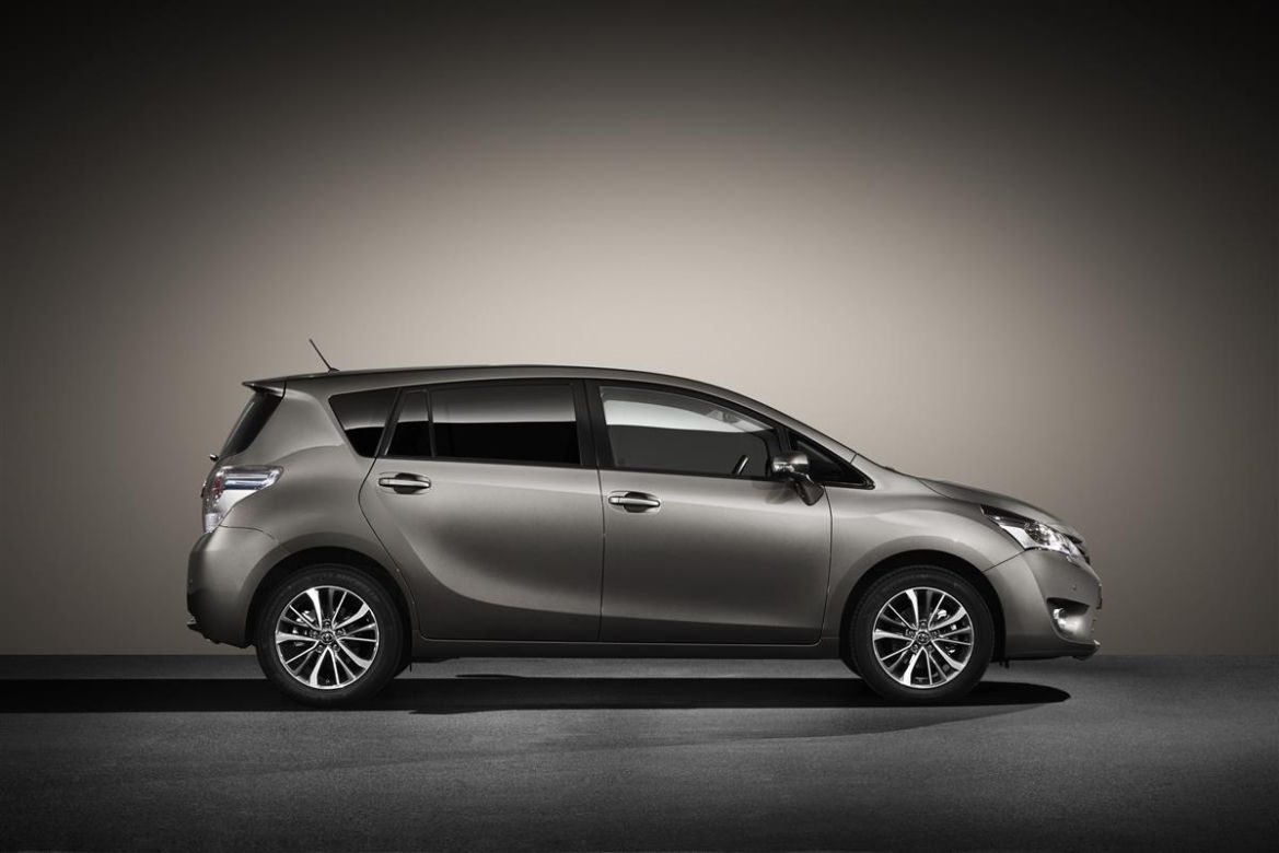 Toyota Verso lifting 2016