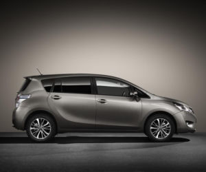 Toyota Verso lifting 2016