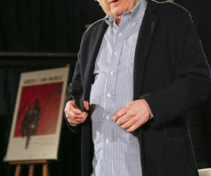 Niegdyś bożyszcze tłumów jako Janek Kos. Tak przez lata zmieniał się legendarny aktor Janusz Gajos