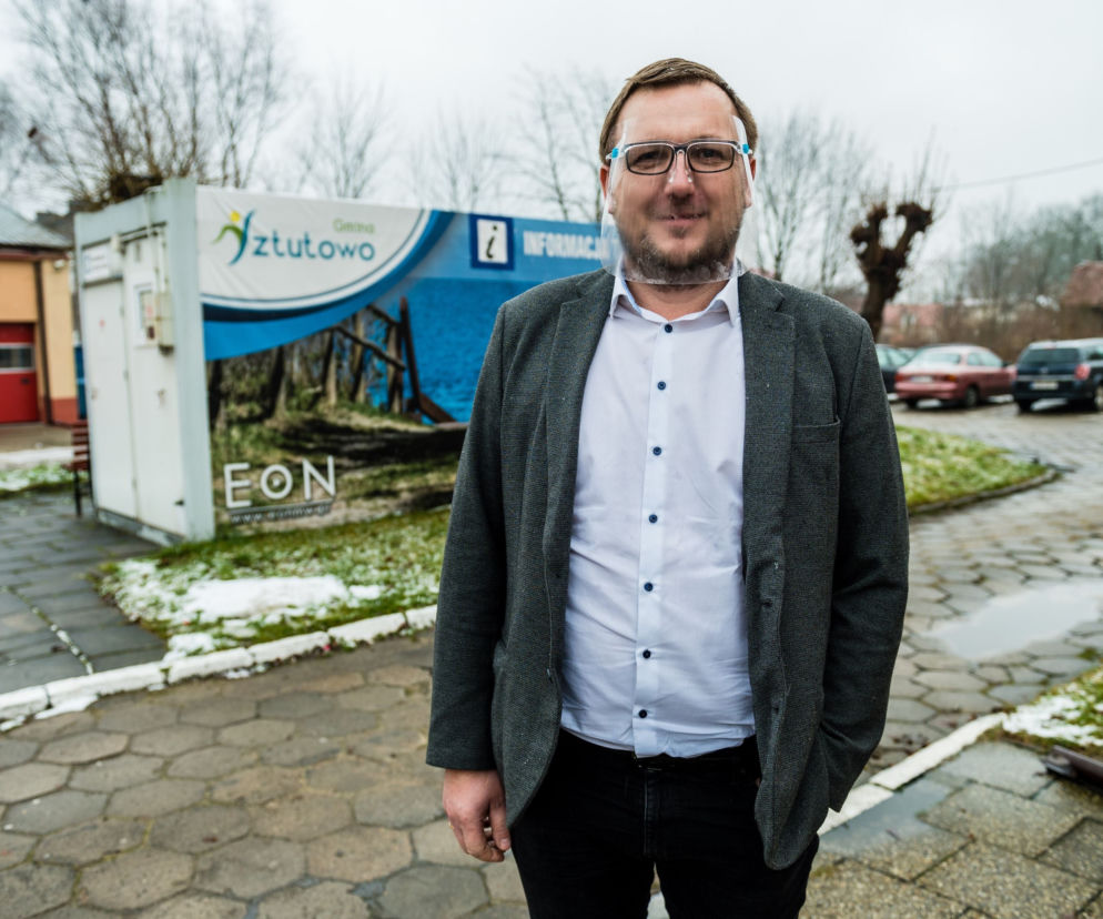 Wojewoda wygasił mandat. Murem za wójtem