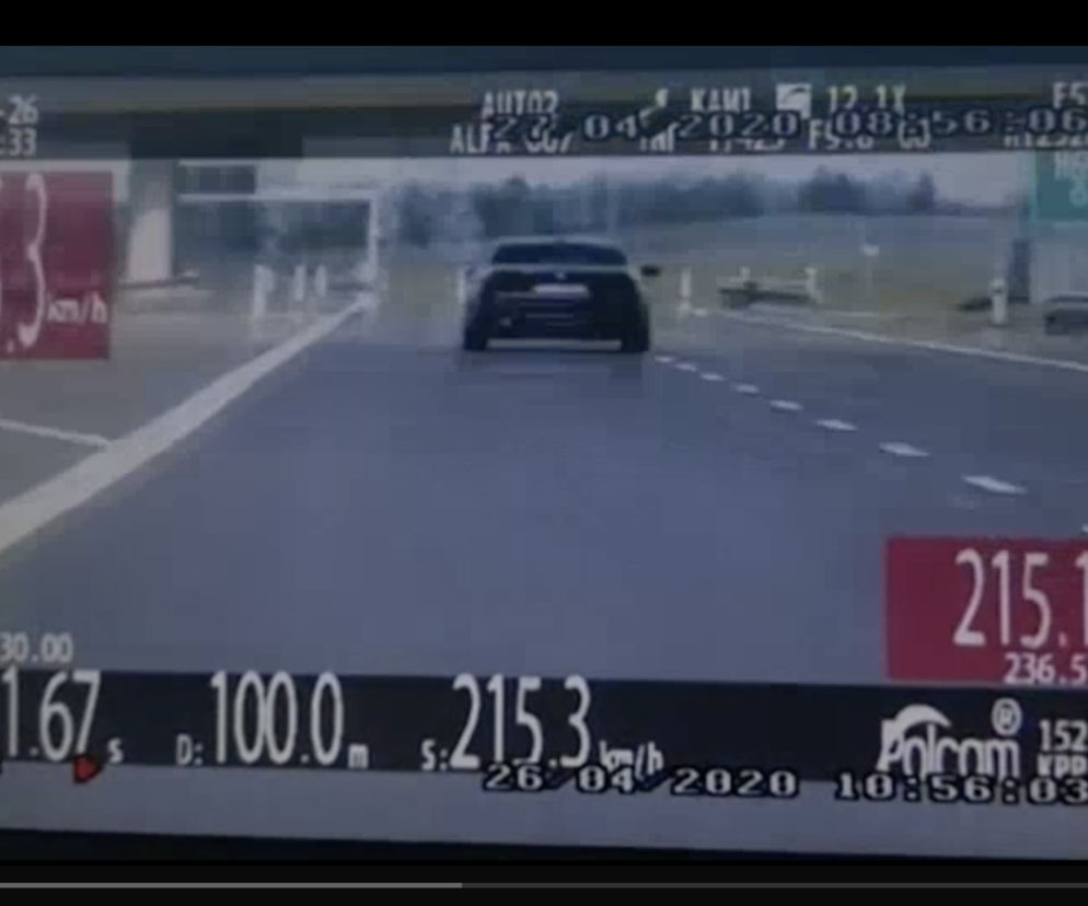 Wyprzedził nieoznakowany radiowóz i pędził ponad 200 km/h