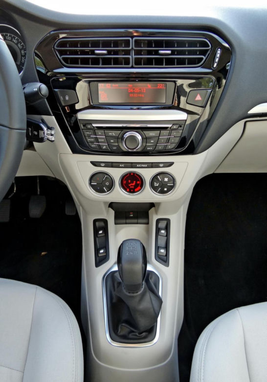 Peugeot 301