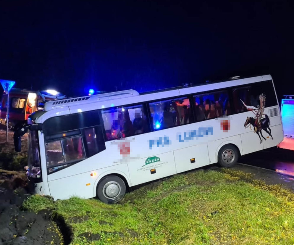 Autokar z dziećmi rozbił się pod Łukowem!