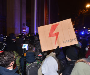Protesty przed MEN. Strajk kobiet blokuje stolicę 