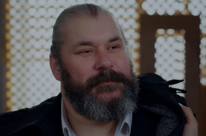Dziedzictwo, odcinek 1018: Sedat dopadnie Poyraza. Szantażem zmusi go do nielegalnych walk