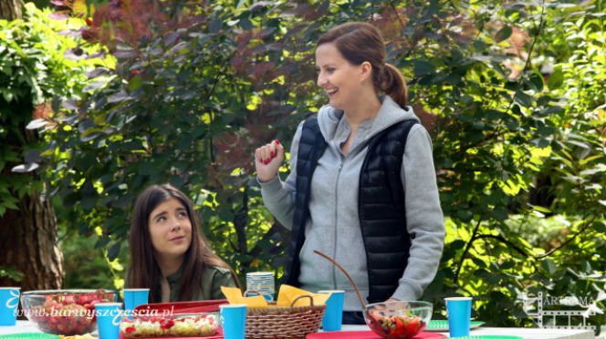 Barwy szczęścia. Maria (Izabela Kuna), Agata (Natalia Zambrzycka)