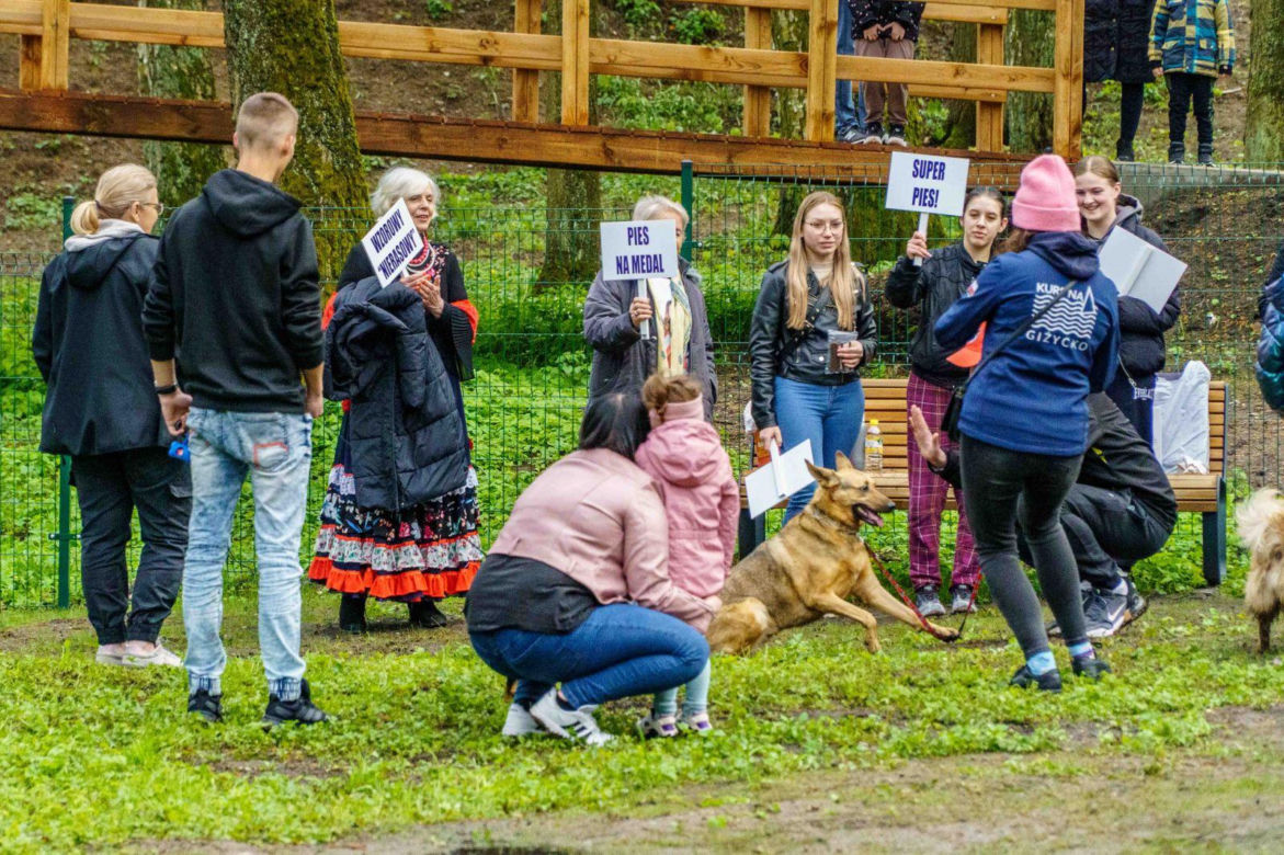  Nowy park na Mazurach zachwyca. Tłumy na oficjalnym otwarciu Małpiego Gaju [ZDJĘCIA]