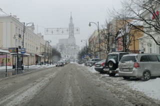 Miasto wylicza kary za odśnieżnie na 130 tys. zł. Odśnieżali chyba miotłą [SONDA]