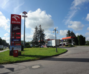 Koszalin: Pijany mężczyzna groził wysadzeniem stacji benzynowej