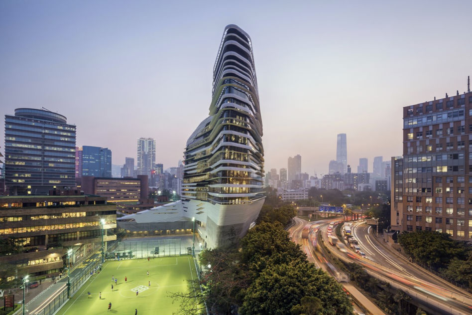 Zaha Hadid pierwszą kobietą nagrodzoną RIBA Royal Gold Medal