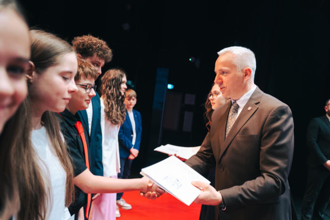 Najzdolniejsi uczniowie odebrali stypendia Prezydenta Miasta Siedlce