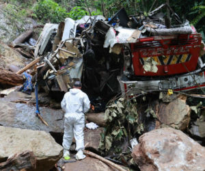 Kolumbia/ Liczba ofiar śmiertelnych wypadku autokaru szkolnego wzrosła do 17