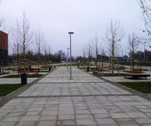 Plac przed Netto Areną po przebudowie