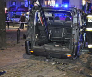 Zderzenie BMW z taksówką na Marszałkowskiej