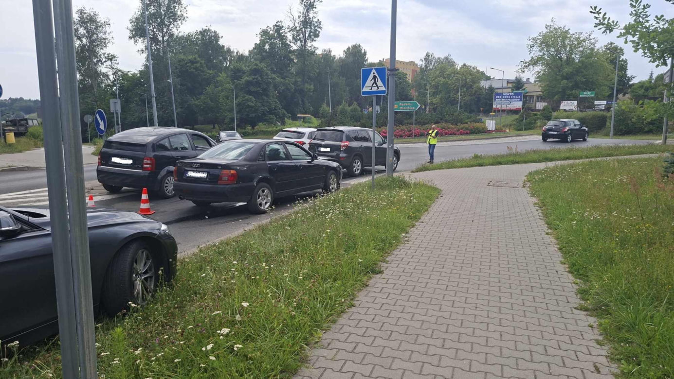 Wypadek u zbiegu ulic Radomskiej i Kaczyńskiej
