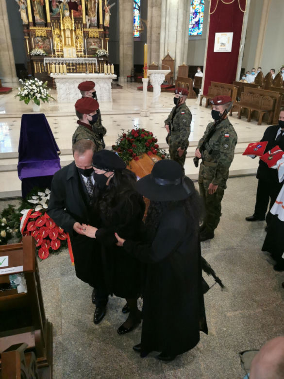 Ewa Krawczyk na pogrzebie męża Krzysztofa Krawczyka