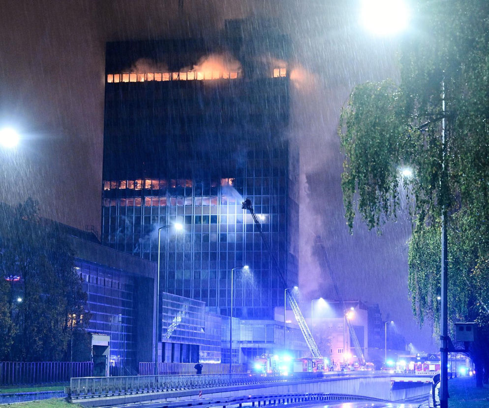 W wyniku pożaru niemal doszczętnie spłonął słynny wieżowiec w centrum Zagrzebia