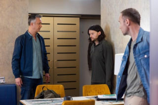 Pierwsza miłość, odcinek 4195: Janek i Artur organizują ucieczkę Pawła z Kolumbii. Nieświadoma Marysia jedzie na spotkanie z dawną miłością