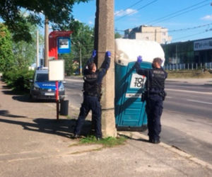 Poprawiali...TOI TOI-a po wandalu. Nietypowa interwencja policji w Lublinie