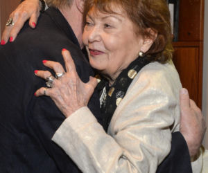 Fani w rozpaczy! Nie żyje wielka gwiazda ekranu! Iga Cembrzyńska odeszła w wieku 87 lat.