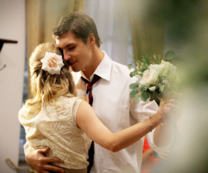 Powiedz TAK! odc. 1. Basia (Katarzyna Zawadzka), Michał (Mikołaj Roznerski)