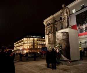 PIS uczcił 13 grudnia