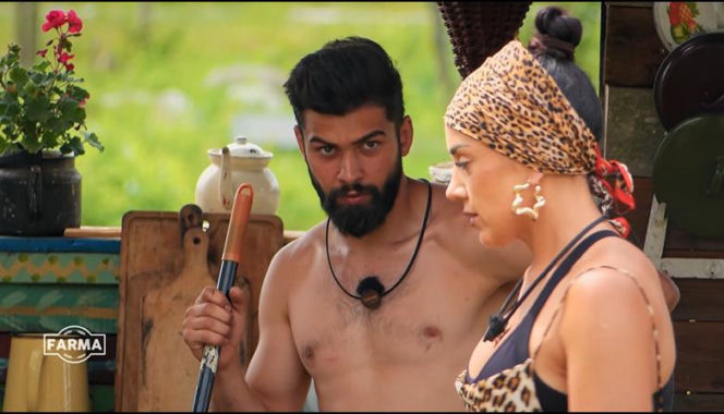 Nowy dzień w programie Farma. Jeden z uczestników udaje mistrza sztuk walki