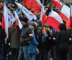 Marsz o wolność w Katowicach. Tak wyglądał liczny protest antycovidowców 