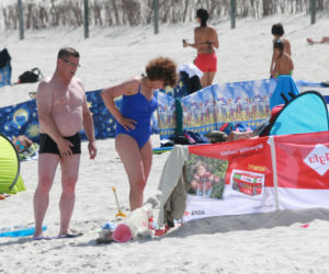 Gorące wakacje europosła Kuźmiuka