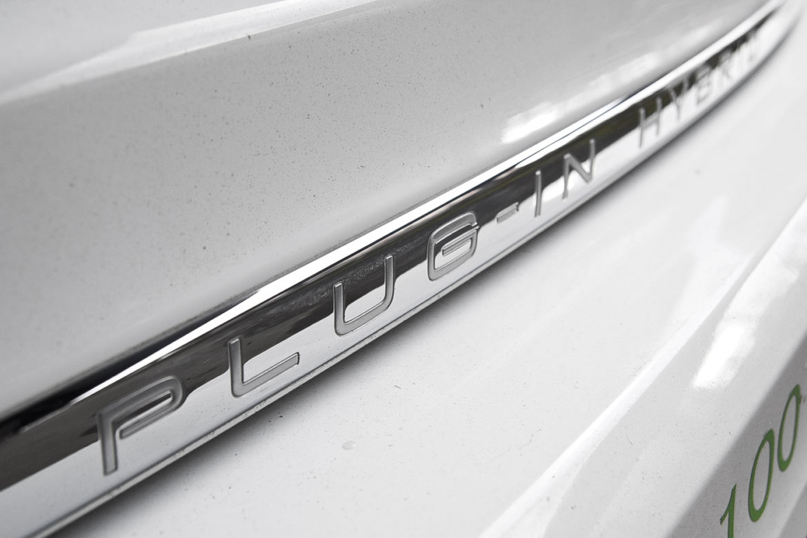 Volvo V60 Plug-in Hybrid Summum AWD