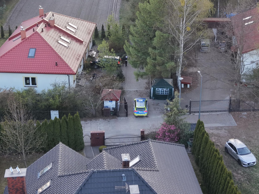 Ojciec przejechał po swojej 6-letniej córce autem. Dziecko nie żyje