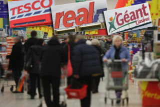 Tak wyglądały zakupy w Polsce w latach 90. HIT, Tesco i Real odeszły do historii 