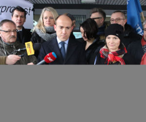 Nauczycielki ukarane za czarny protest