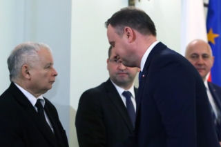 Prezydent stawia się PiS! Andrzej Duda zawetuje ustawę do PE?