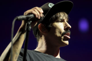 Anthony Kiedis nie planował pokazywać tego tekstu zespołowi. Tak zaczęła się historia „Under the Bridge”