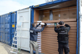 Rekord na Podlasiu! Gigantyczna kontrabanda warta 37 mln zł [ZDJĘCIA, WIDEO]