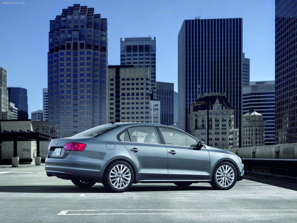 Volkswagen Jetta Trendline sedan, model 2011