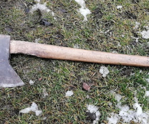 Podkarpackie. Przez prawie 50 lat kłócą się o 3 metry działki. W ruch poszła siekiera [ZDJĘCIA]