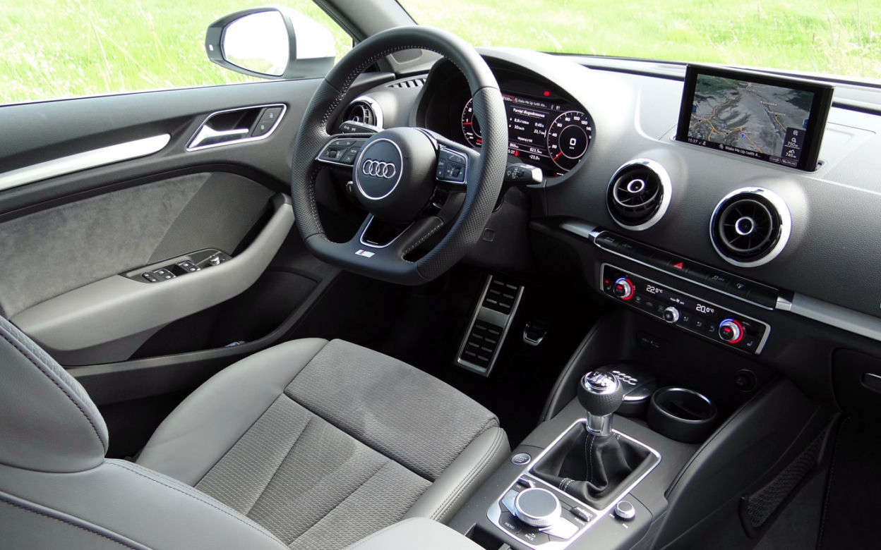 Audi A3 Sportback lifting 2016