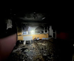 Trwa ustalanie przyczyn wczorajszego pożaru przy ul. Księcia Janusza w Łomży ZDJĘCIA