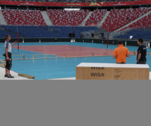 Na Stadionie Narodowym zagrają 45 cm nad ziemią