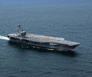 Kto ma lotniskowiec, ten ma prestiż. To kosztowny pokaz siły!