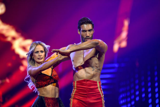 Gamou Fall i przepiekne tancerki w TzG