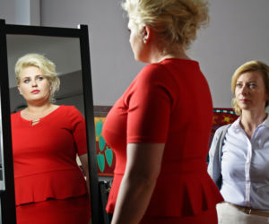 2XL odcinek 5. Agata Dec (Elżbieta Romanowska), Bożena (Ewa Kaim)
