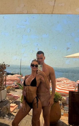Partnerka Arkadiusza Milika błyszczy w bikini. Influencerka nie wstydzi się swojej boskiej figury