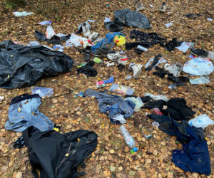 Szymki. Opuszczone przez migrantów koczowisko