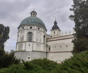 Jesienny spacer po parku zamkowym w Krasiczynie