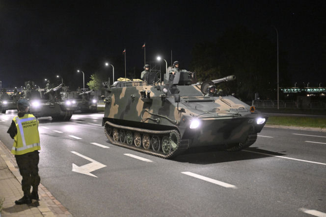 Nocna próba defilady wojskowej w Warszawie 2